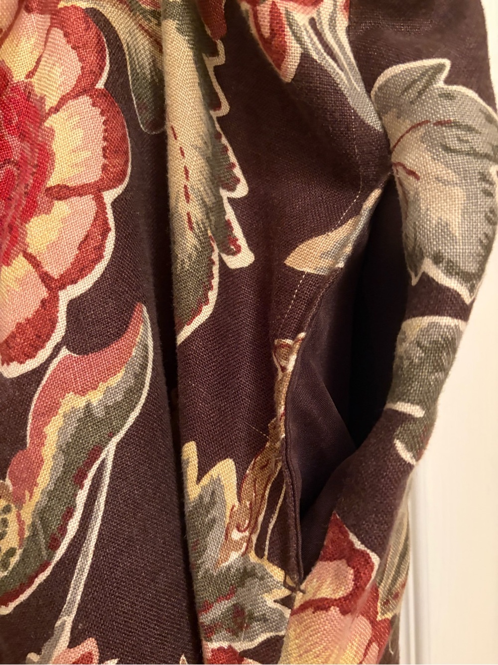 Vintage LAUREN Ralph Lauren linen trousers in brown w/ red/green floral pattern - Picture 3 of 7
